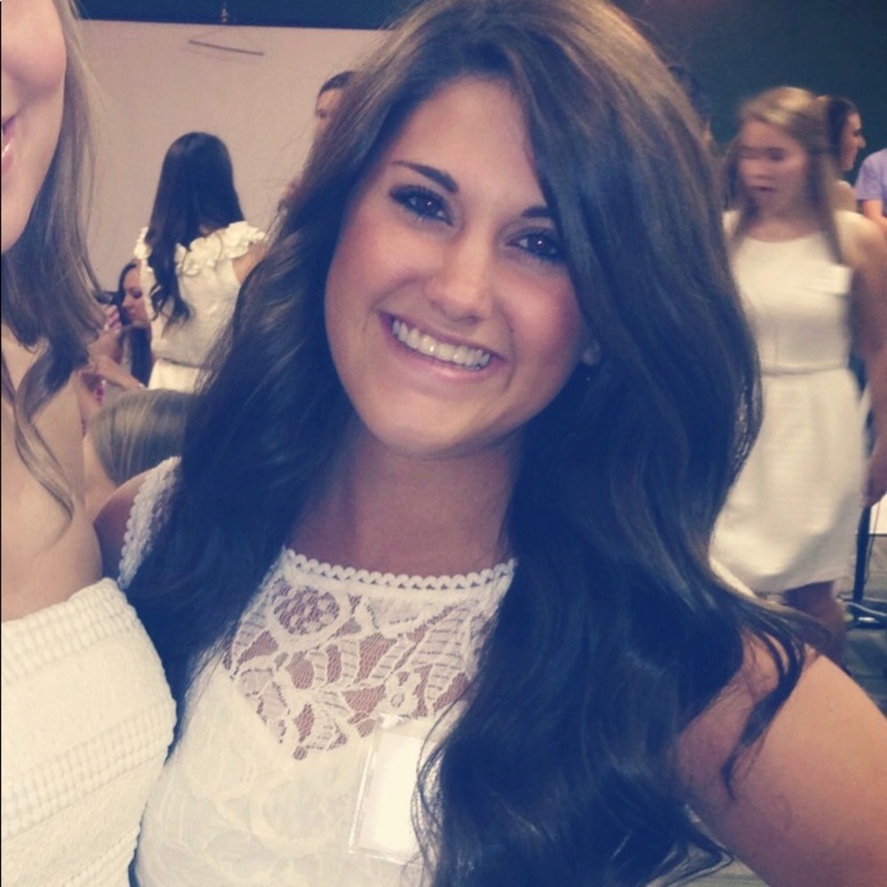 Meet your Posher, Kelsie